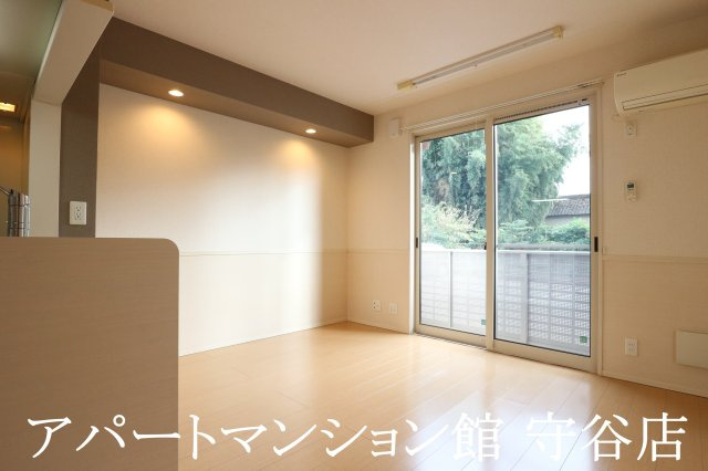 エクセルハイムヤマセイの居間・リビング