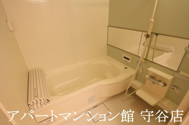 エクセルハイムヤマセイの浴室