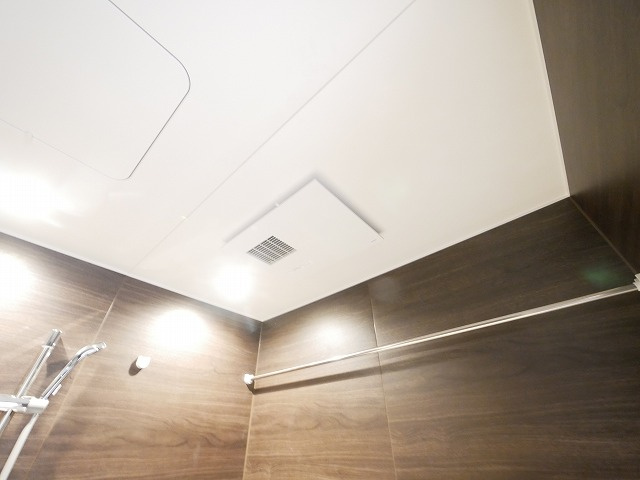 ルーエ（大安寺）の設備|お風呂場でも部屋干し可能です