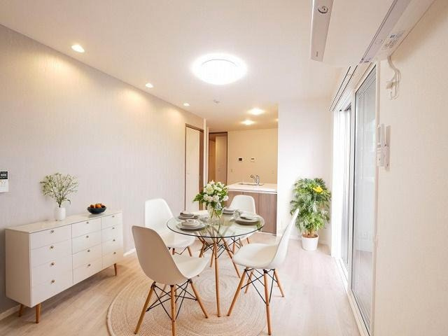 ルーエ（大安寺）の居間・リビング|CGで家具等を配置したもので家具等は含まれません