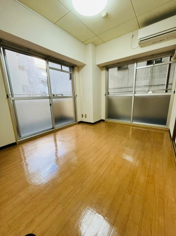 仲介手数料０円！！景雲橋ハイツの居間・リビング