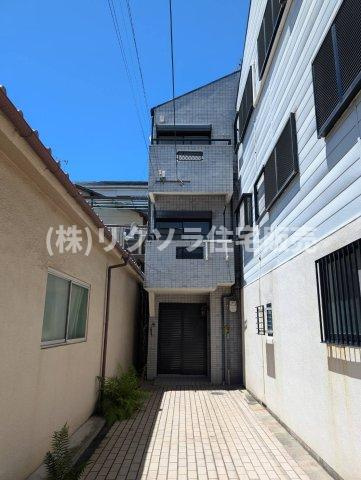 大利町　中古一戸建ての外観|新しい生活にいかがでしょうか？外観はお住まいの顔になります。こだわりたいポイントですね。外壁塗装や屋根塗装のご相談も承っております。
■現地内覧・資金計画相談・住宅ローン相談もお問合せ受付中■