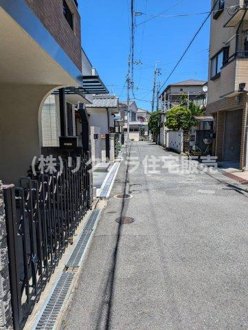 大利町　中古一戸建ての前面道路含む現地写真|■物件内覧・資金計画相談・住宅ローン相談、リフォーム相談、お問合せ受付中■
※当日・翌日のご内覧、ご相談はお電話でのお問合せがスムーズです！