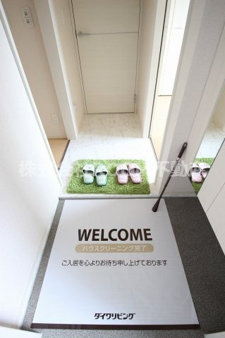 ブライトコート花繰のエントランス|落ち着いたエントランスです