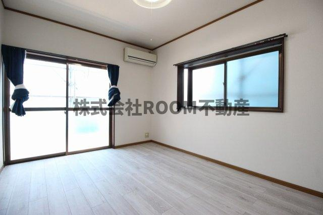 ガーデンR７の内装|明るい室内です