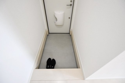 【玄関】 | ハウズライフ厚木六番館