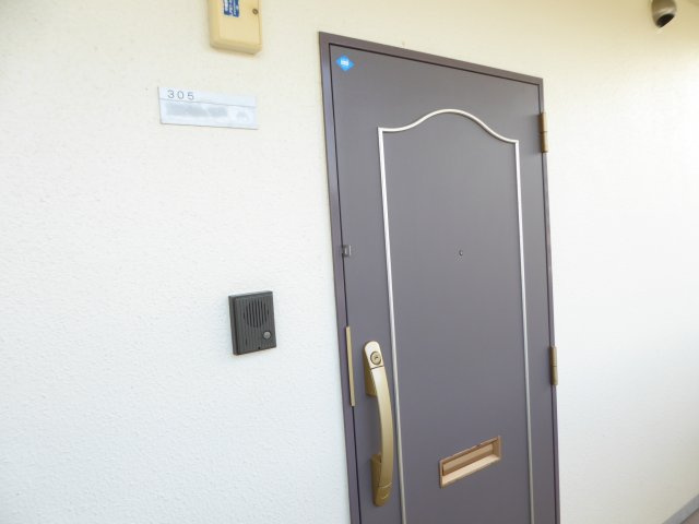 ロイヤルステージ21の玄関