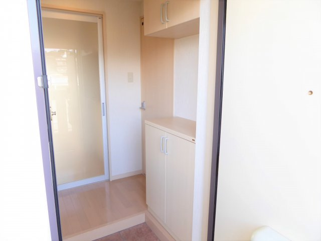 ロイヤルステージ21の玄関