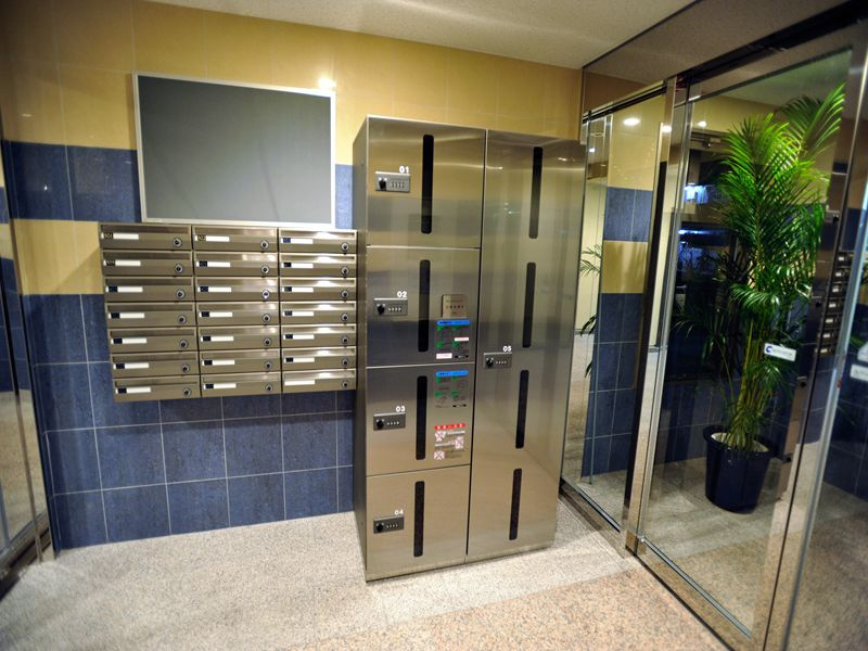 ロイヤルステージ21のエントランス