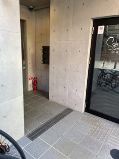 【エントランス】