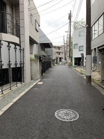 コートヤード南青山の周辺