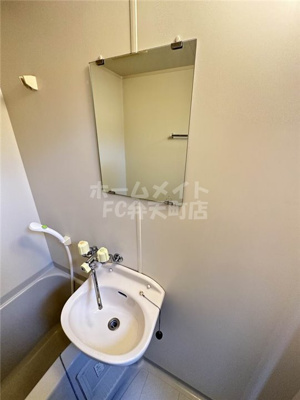 【洗面所】 | エクシード倉垣 | 忙しい朝には欠かせない洗面所です