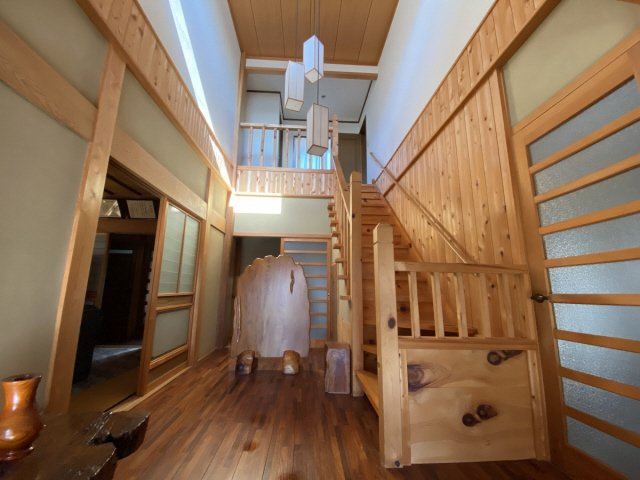 三条町貸家の収納