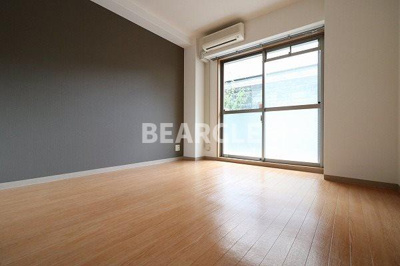 【居間・リビング】 | シェドゥーブル等持寺