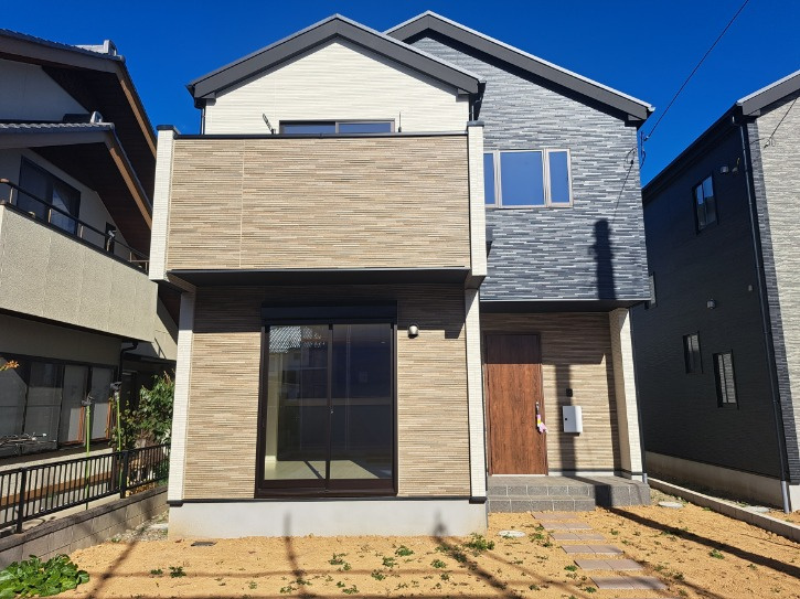 高崎市新町42期（全5棟）1号棟の外観