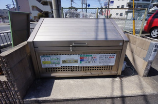 【その他共用部分】 | 敷地内ゴミ捨て場です
