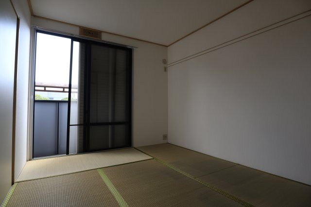 サンライズ・サンビレッジ Cの洋室|和室→洋室に変更