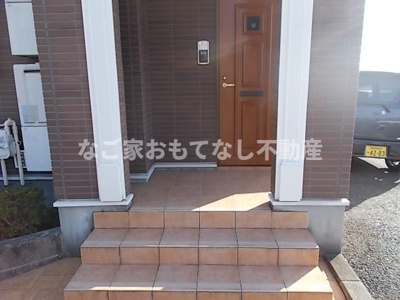 【エントランス】 | グレイスコート
