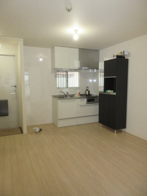 【居間・リビング】 | エクセレントヴィラ | 現況と違う場合がございます。