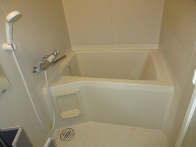 【浴室】 | エクセレントヴィラ | 現況と違う場合がございます。