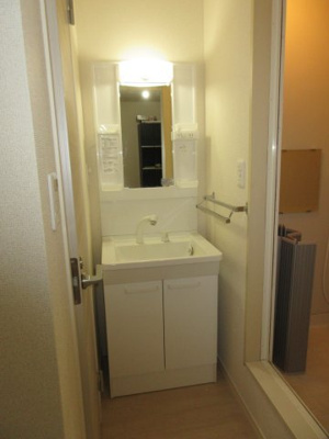 【独立洗面台】 | エクセレントヴィラ | 現況と違う場合がございます。