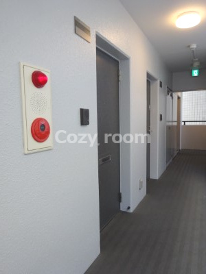 【その他共用部分】 | 童夢江坂 | 共有廊下です。