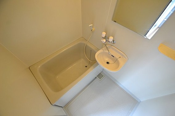 ボシュケ六甲の浴室