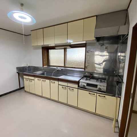 室蘭市中島本町1丁目18-8戸建のキッチン