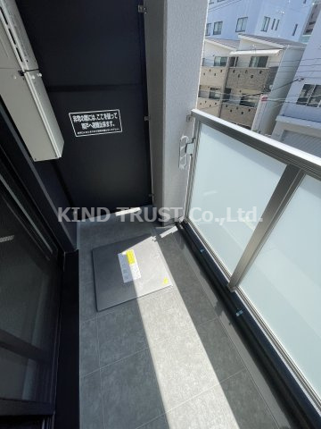 J-BRIGHT UMEDA KITAのバルコニー|バルコニー付きです