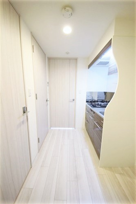 【玄関】 | レジュールアッシュ難波MINAMI