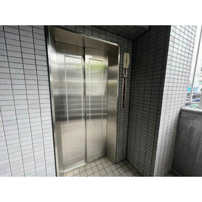 【その他共用部分】 | 第一真ビル | 荷物の多い時も安心のエレベーター