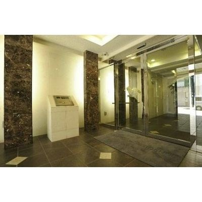【エントランス】カスタリア新富町Ⅲ