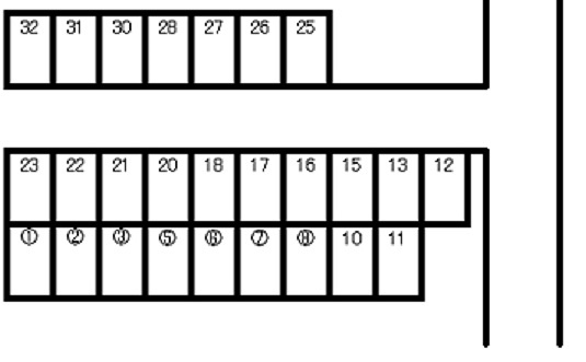 浜崎駐車場　シャッター付車庫