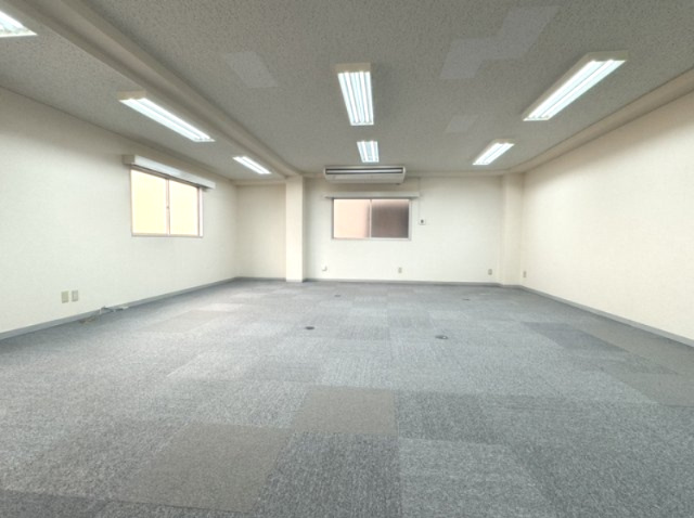SNS柳橋ビルの内装