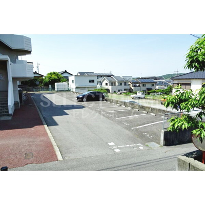 【駐車場】 | 大野マンション | 駐車場があります