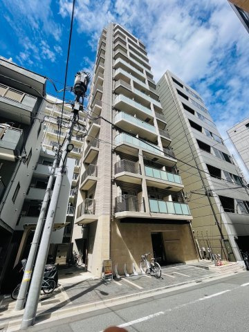 ガリシア新宿御苑の外観