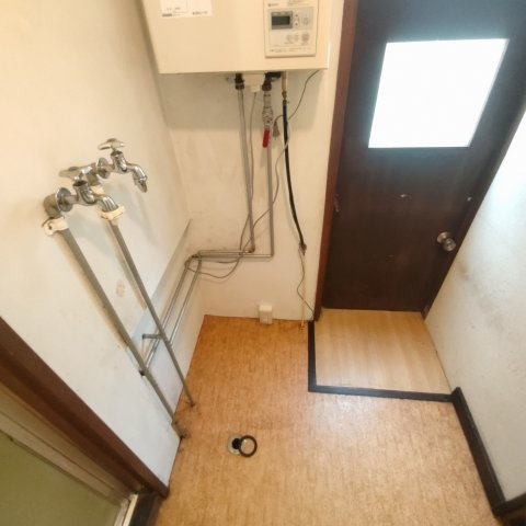 登別市若草町6丁目12-7戸建の玄関