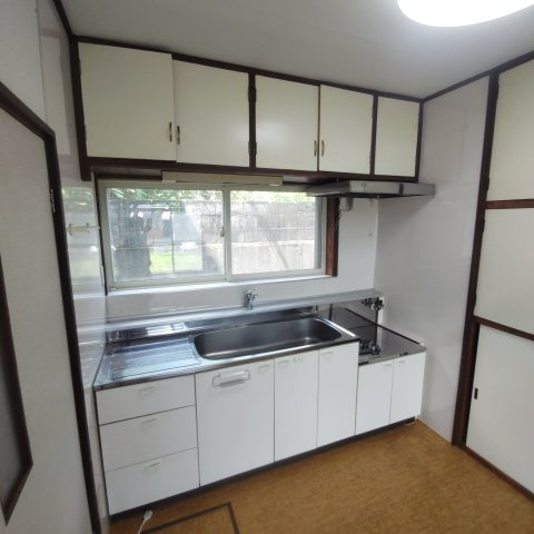 登別市若草町6丁目12-7戸建のキッチン