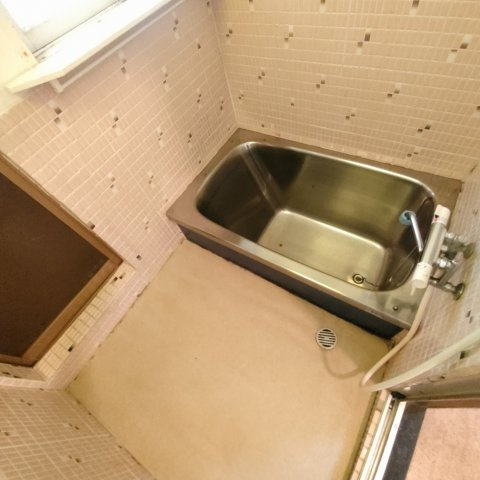 若草町６丁目１２－７ケントハウス借家の浴室