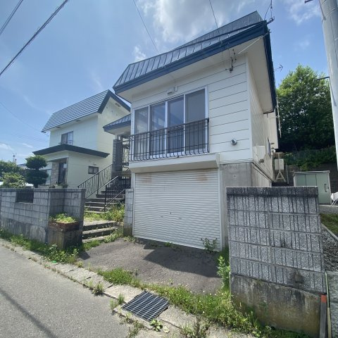 室蘭市水元町21-16戸建の駐車場