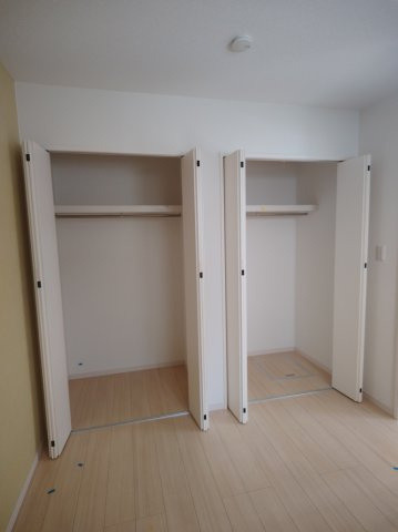 KTIレジデンス寝屋川の収納|大きなものも収納できそうです