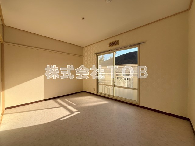 【洋室】 | アプラムラピュタ | 西側洋室