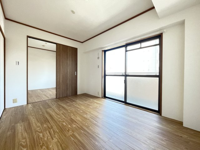 【寝室】 | エメラルドマンション