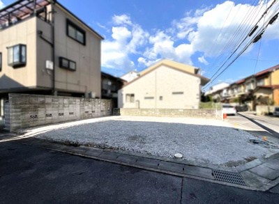 【外観】 | 伏見区向島二ノ丸町　注文住宅　建築条件なし　土地 | 小中一貫校《向島秀蓮小中学校》が徒歩3分と通学面では助かります。親御様も安心ですね。