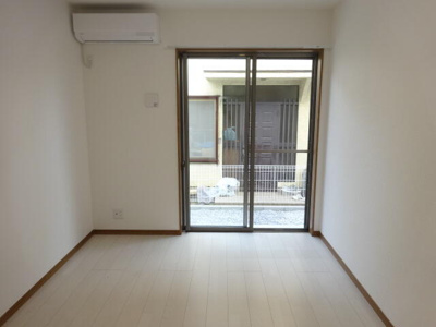 【居間・リビング】 | カーサブランカ杉田 | 同建物別部屋参考
