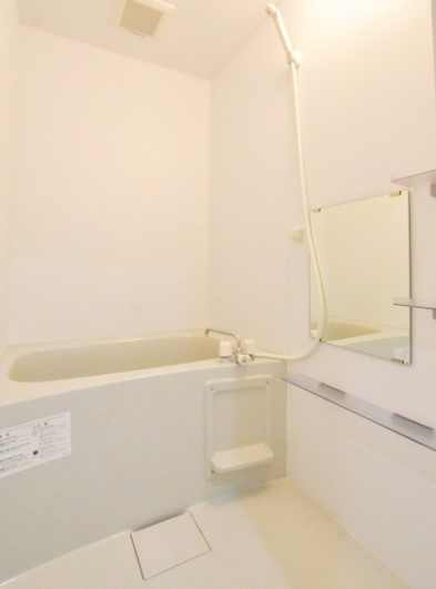 【浴室】 | カーサブランカ杉田 | 同建物別部屋参考
