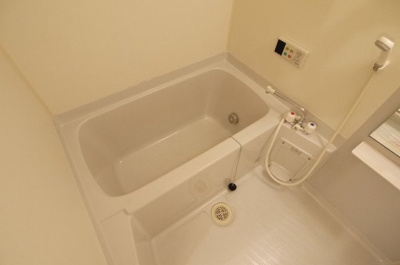 【浴室】 | シャン・ド・フルールかも川