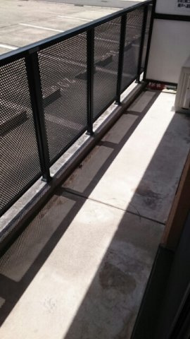 メゾン平地のバルコニー|落ち着いた時間を過ごせるバルコニーです