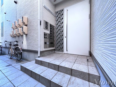 【エントランス】 | Grandtic Lana | 毎日通るエントランスはこのようになっています