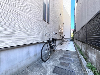 【その他共用部分】 | Grandtic Lana | 駐輪場です
